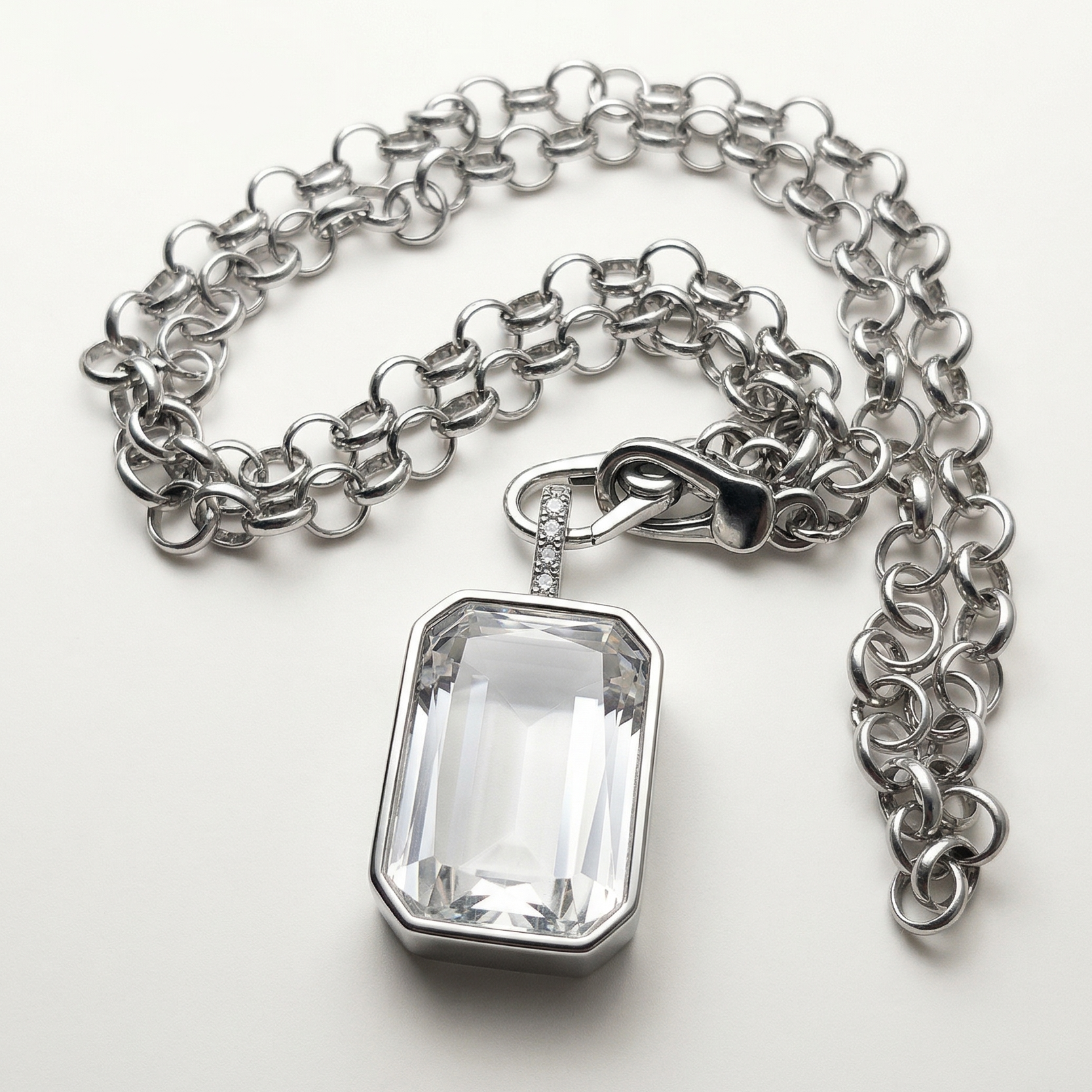Der Signature Story Charm Medaillon