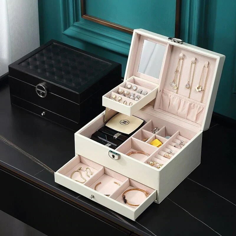 Schmucketui — Modern-chicer Mehrfachfach-Organizer