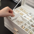 Schmuck-Displaytruhe — 3-stufig, veganes Leder